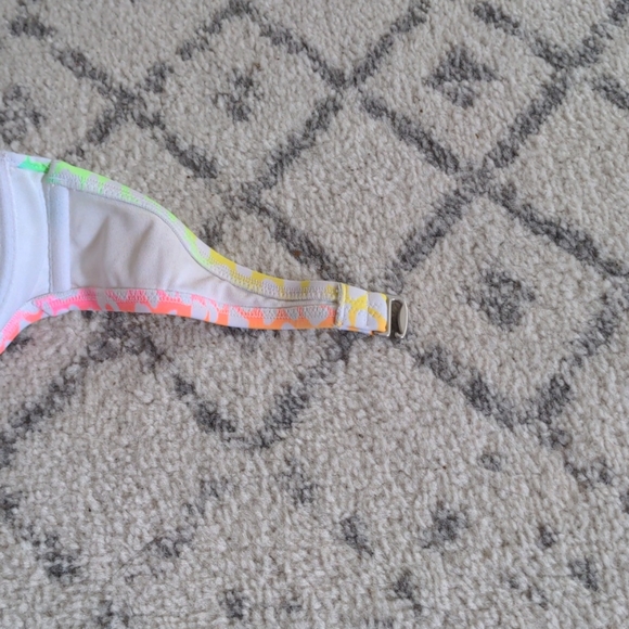 Neon leopard print bikini top - Picture 4 of 9